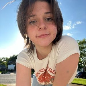 Meet your Posher, Leigha